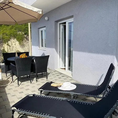 Alen Apartment *