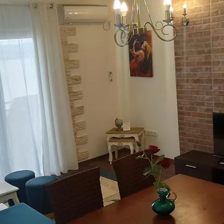 Alen Apartment *