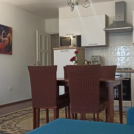 Alen Apartment Mimice